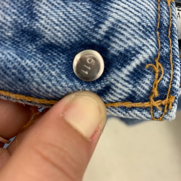 90s vintage Levi’s mom shorts - Picture 4 of 6